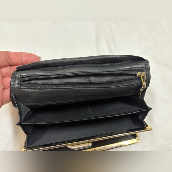 CHANEL Black Quilted Wallet with Silver Logo - Picture 12 of 14